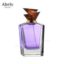 Brand Perfume com garrafa de perfume elegante